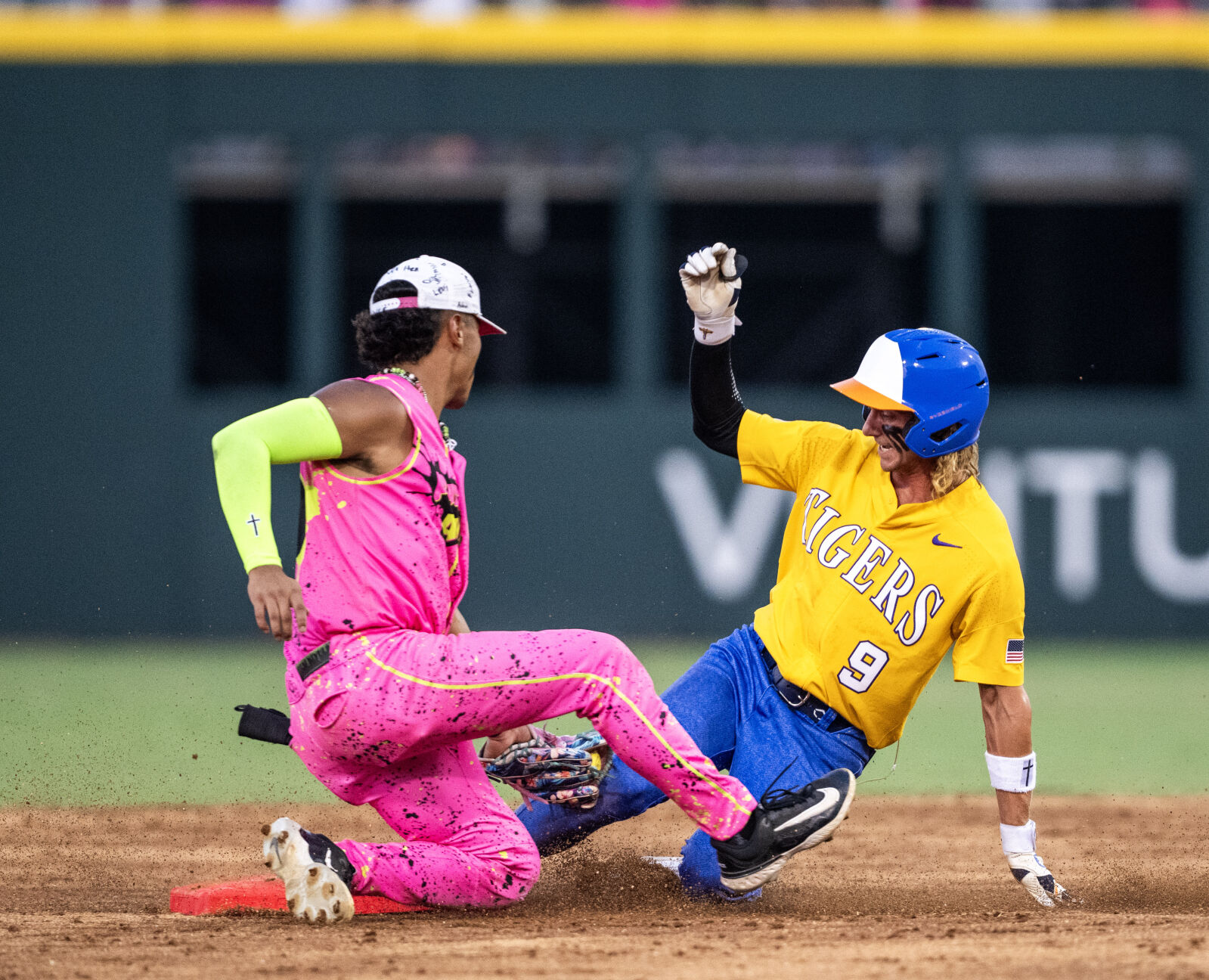 NO.bananatwo.081025_7504 MJ.JPG